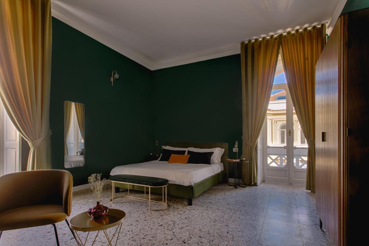 Quatrum Napoli - B&B Luaran gambar