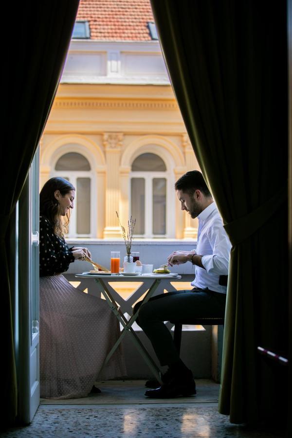 Quatrum Napoli - B&B Luaran gambar